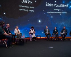 oslava v Planetariu